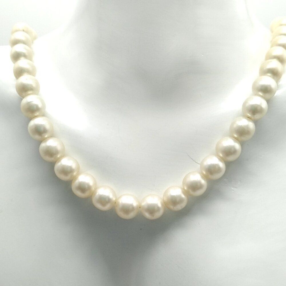 Faux Pearl Single Strand Necklace